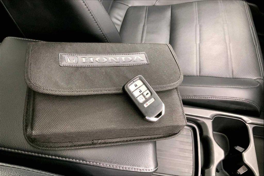 used 2022 Honda CR-V car, priced at $26,933