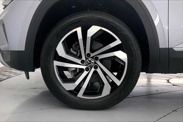 used 2023 Volkswagen Atlas car, priced at $36,356