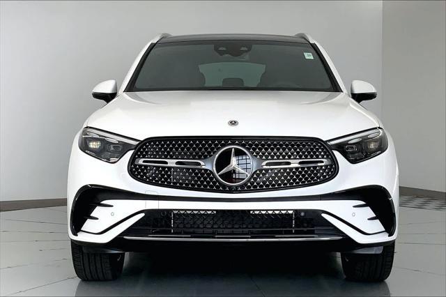 new 2025 Mercedes-Benz GLC 300 car, priced at $68,040