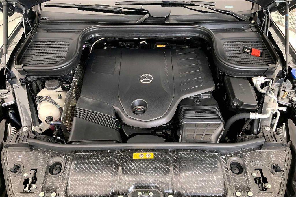 new 2026 Mercedes-Benz GLS 450 car, priced at $101,925