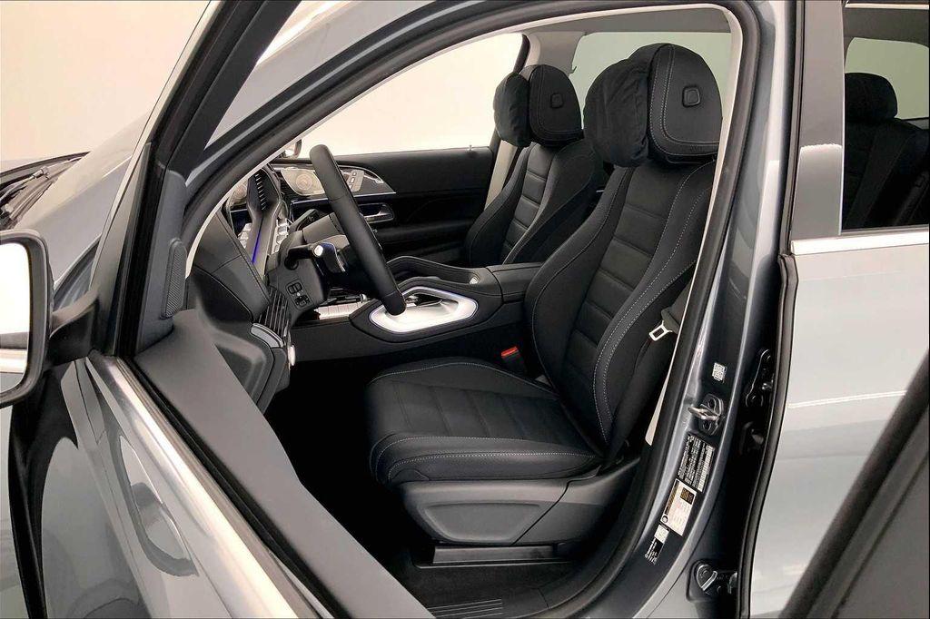 new 2026 Mercedes-Benz GLS 450 car, priced at $101,925