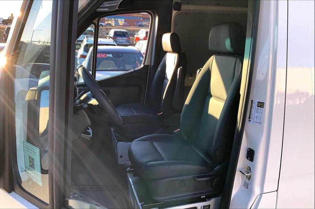 new 2025 Mercedes-Benz Sprinter 2500 car, priced at $71,160