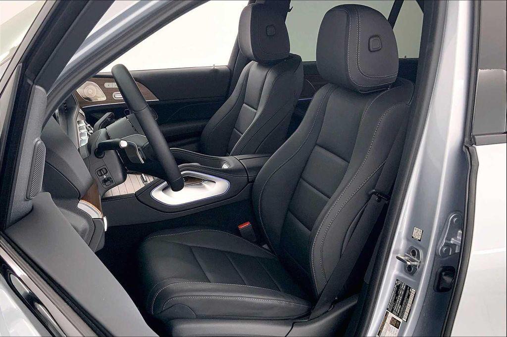 new 2025 Mercedes-Benz GLE 450e car, priced at $81,245