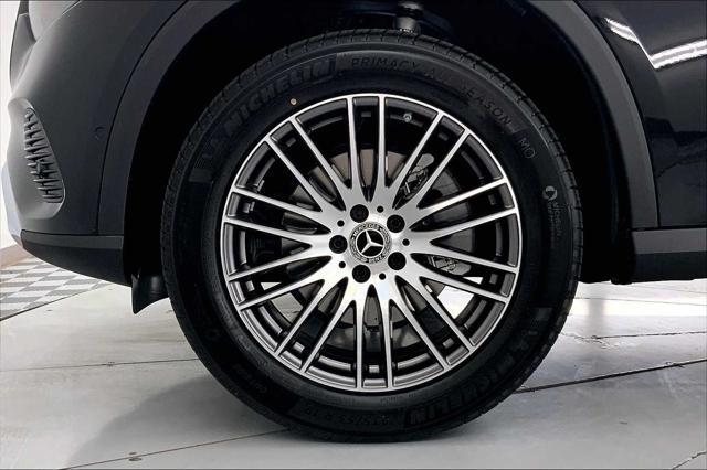 new 2025 Mercedes-Benz GLC 300 car, priced at $64,375