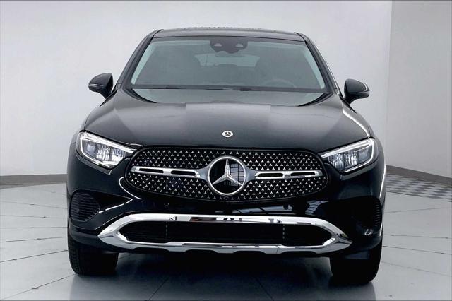new 2025 Mercedes-Benz GLC 300 car, priced at $64,375
