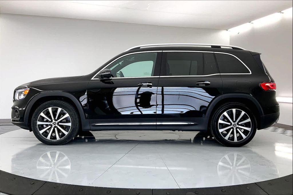 used 2020 Mercedes-Benz GLB 250 car, priced at $22,461