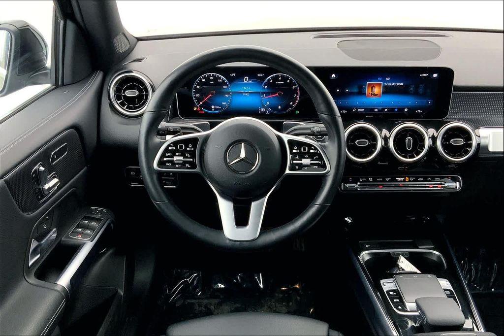 used 2020 Mercedes-Benz GLB 250 car, priced at $22,461