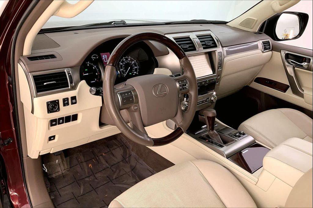 used 2019 Lexus GX 460 car, priced at $35,988