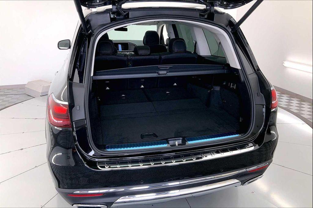 new 2026 Mercedes-Benz GLS 450 car, priced at $99,485