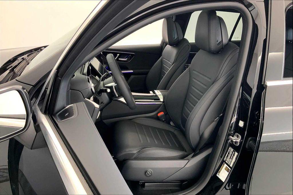 new 2025 Mercedes-Benz GLC 300 car, priced at $62,515