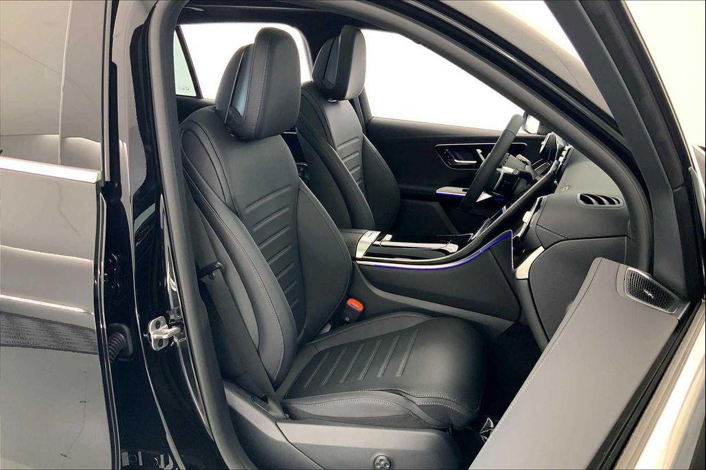 new 2025 Mercedes-Benz GLC 300 car, priced at $62,515
