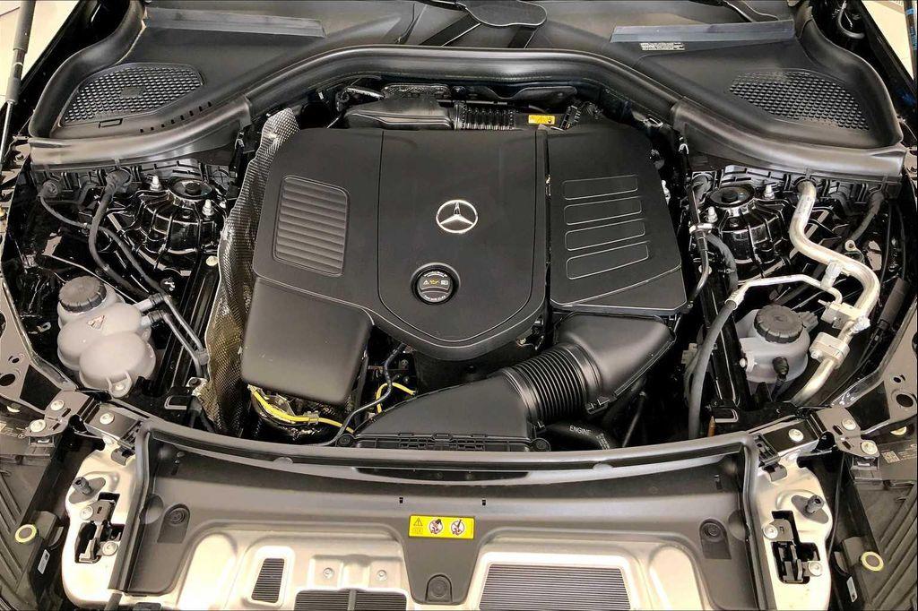 new 2025 Mercedes-Benz GLC 300 car, priced at $62,515