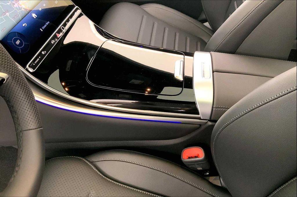 new 2025 Mercedes-Benz GLC 300 car, priced at $62,515