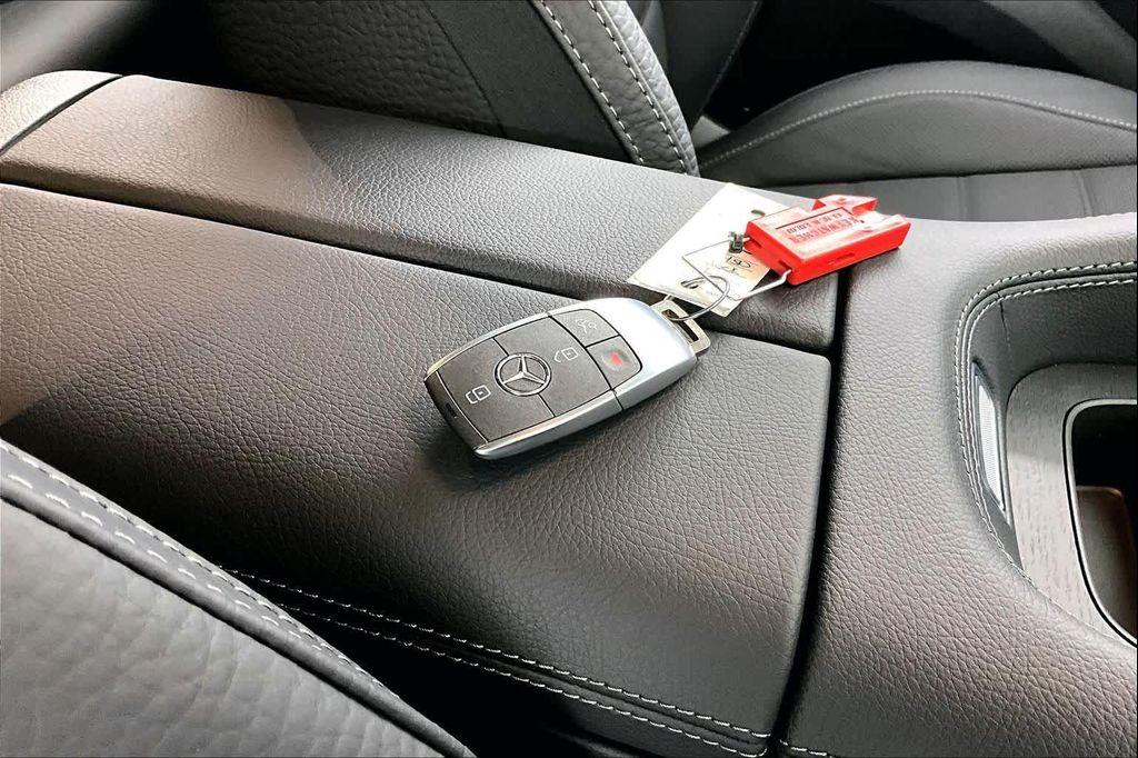 new 2026 Mercedes-Benz GLE 450 car, priced at $86,265