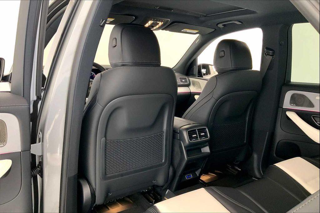 new 2025 Mercedes-Benz GLE 450 car, priced at $90,670