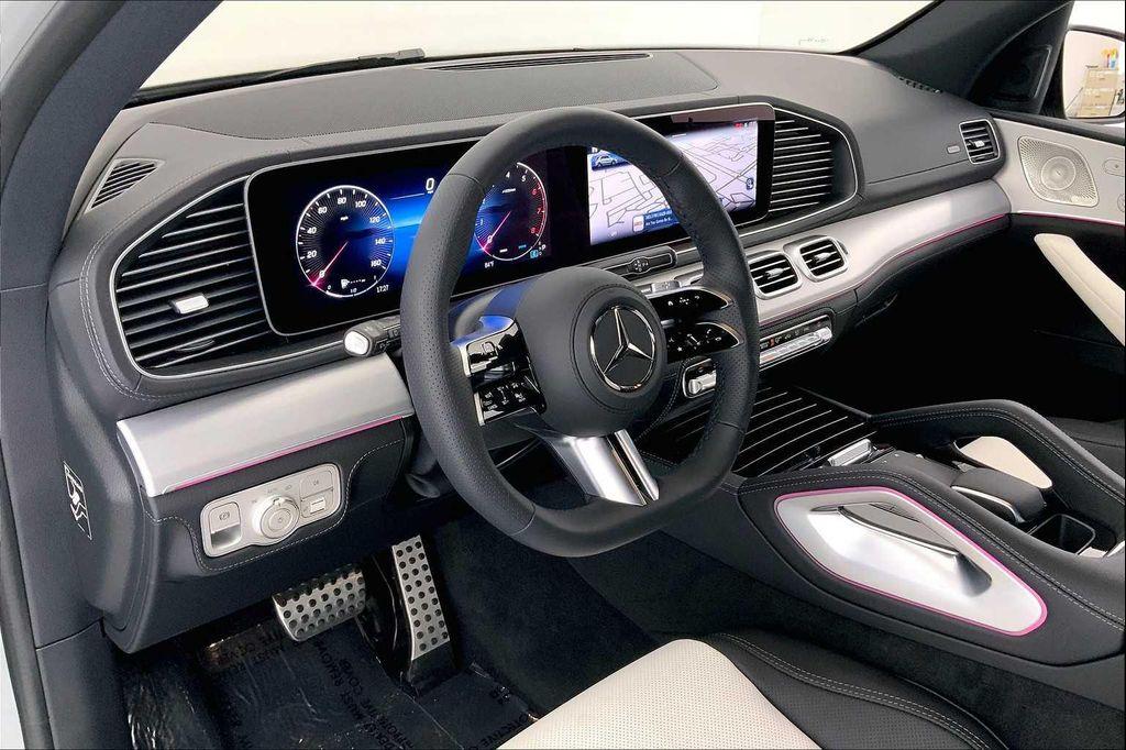 new 2025 Mercedes-Benz GLE 450 car, priced at $90,670