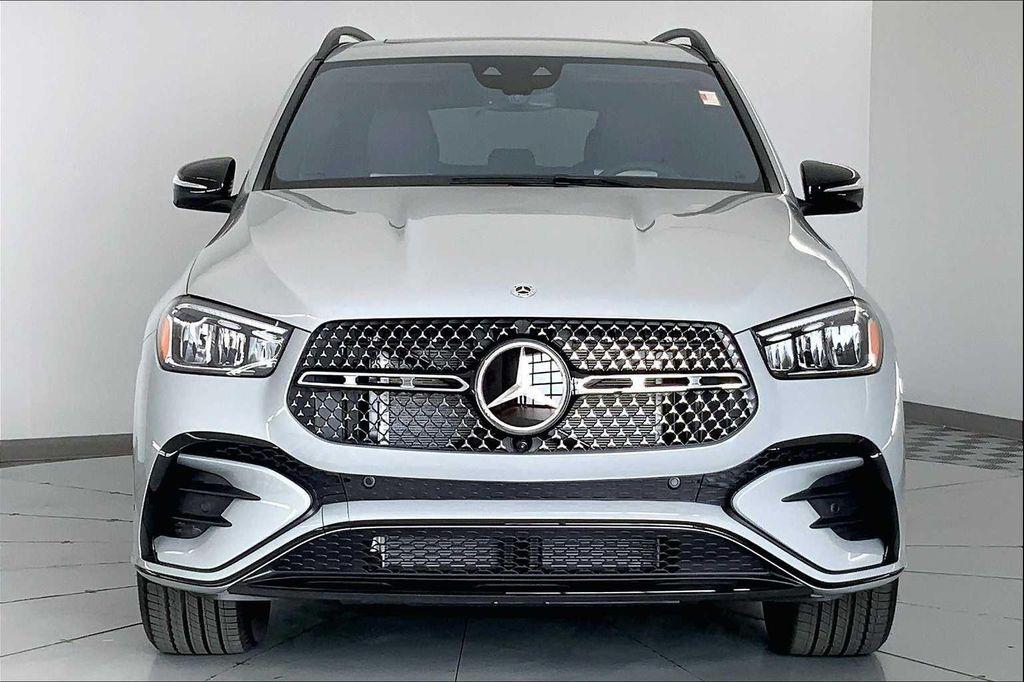new 2025 Mercedes-Benz GLE 450 car, priced at $90,670