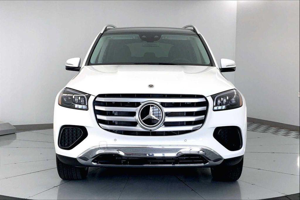 new 2025 Mercedes-Benz GLS 450 car, priced at $95,315