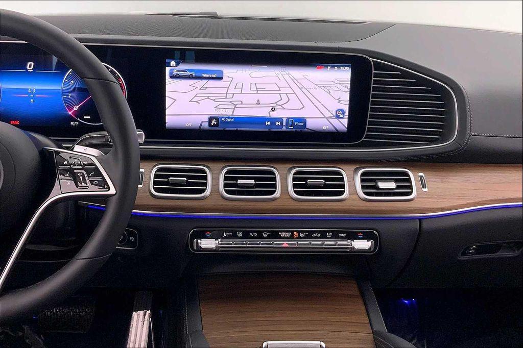 new 2025 Mercedes-Benz GLS 450 car, priced at $95,315
