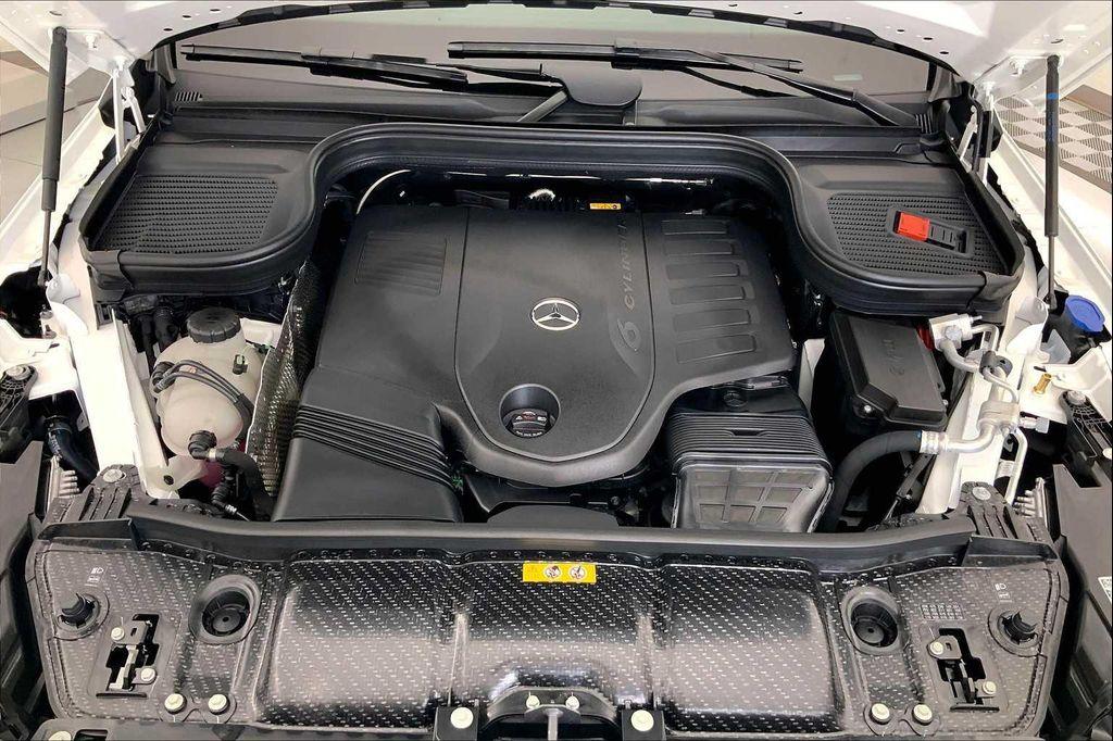 new 2025 Mercedes-Benz GLS 450 car, priced at $95,315