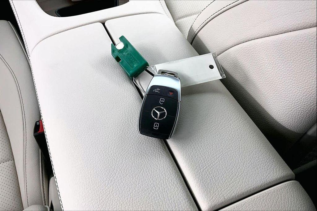 new 2026 Mercedes-Benz GLE 350 car, priced at $68,165