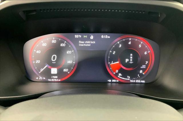 used 2021 Volvo XC40 car, priced at $30,197
