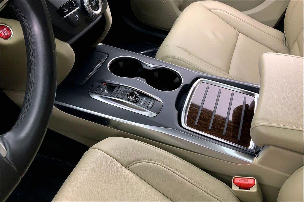 used 2019 Acura MDX car, priced at $25,130