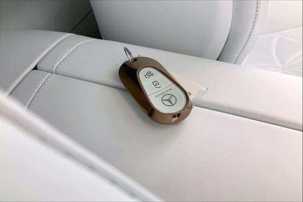 new 2026 Mercedes-Benz Maybach SL 680 Monogram Series car, priced at $239,150