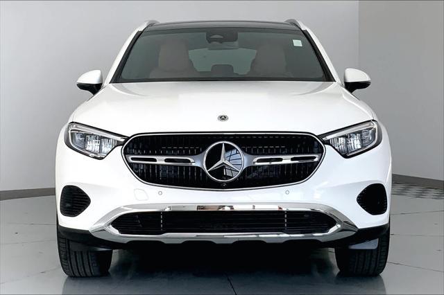 new 2025 Mercedes-Benz GLC 300 car, priced at $56,095