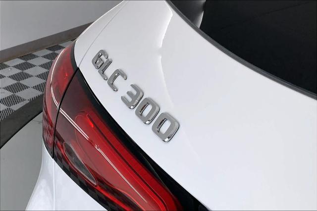 new 2025 Mercedes-Benz GLC 300 car, priced at $56,095