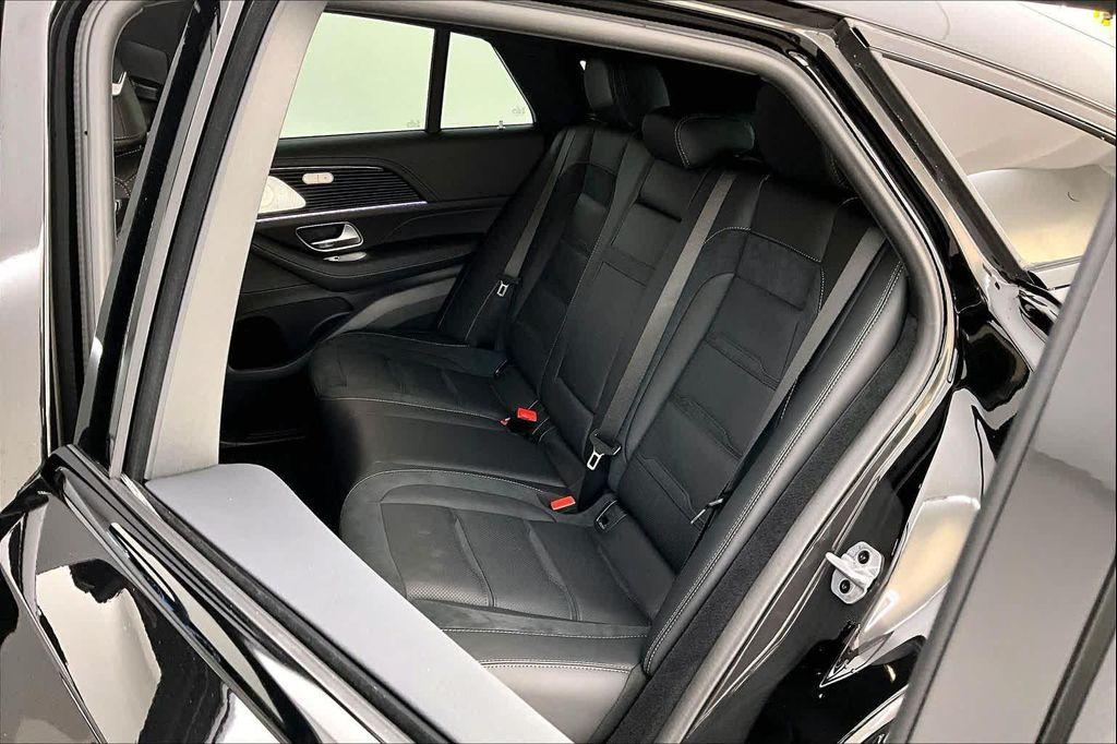 new 2026 Mercedes-Benz AMG GLE 53 car, priced at $104,405