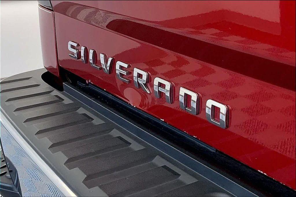 used 2018 Chevrolet Silverado 1500 car, priced at $27,126
