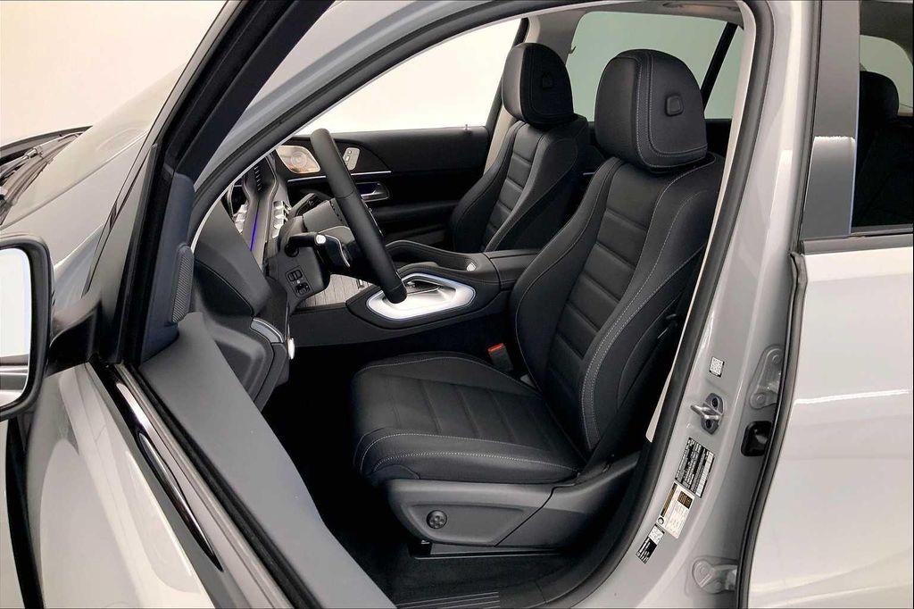 new 2026 Mercedes-Benz GLE 450 car, priced at $84,675