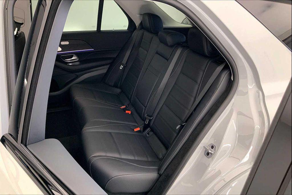 new 2026 Mercedes-Benz GLE 450 car, priced at $84,675