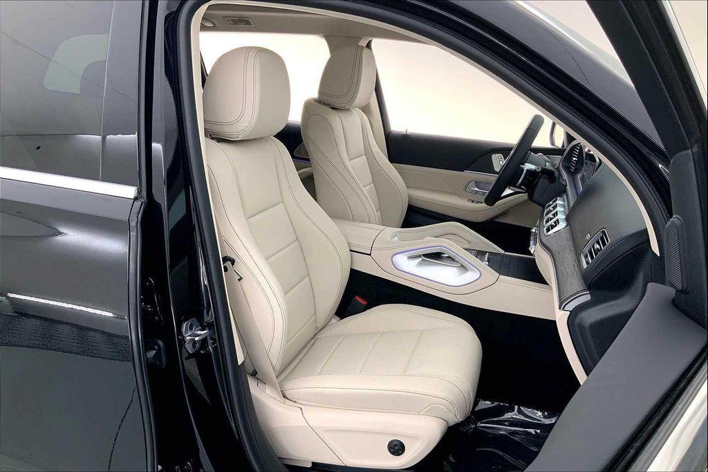 new 2025 Mercedes-Benz GLS 450 car, priced at $88,185