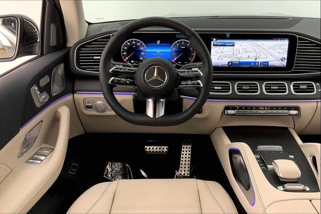 new 2025 Mercedes-Benz GLS 450 car, priced at $88,185