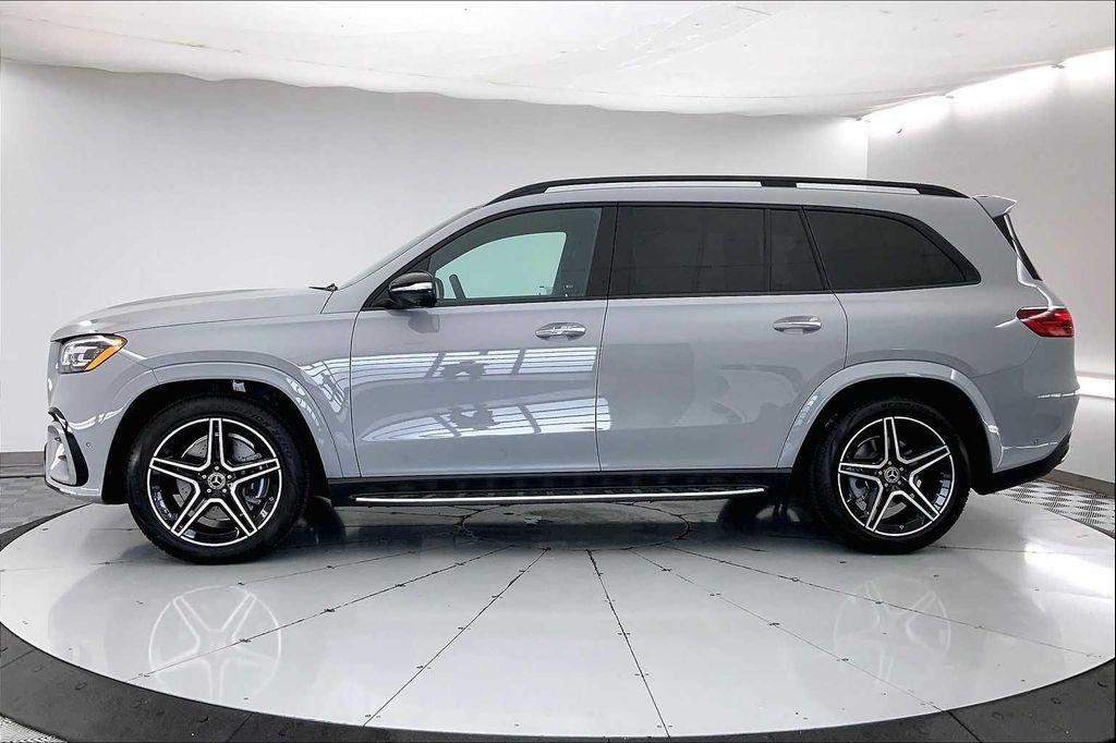 new 2026 Mercedes-Benz GLS 450 car, priced at $107,320