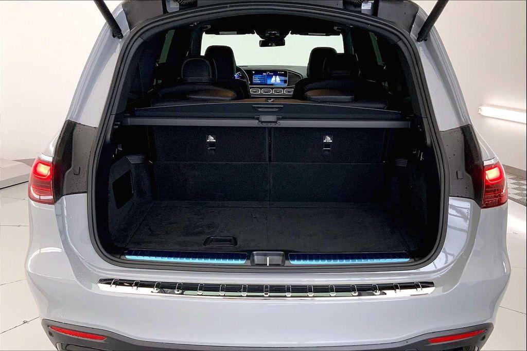 new 2026 Mercedes-Benz GLS 450 car, priced at $107,320