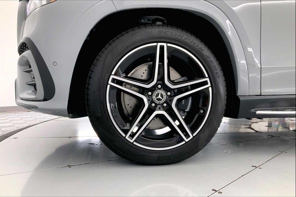 new 2026 Mercedes-Benz GLS 450 car, priced at $107,320