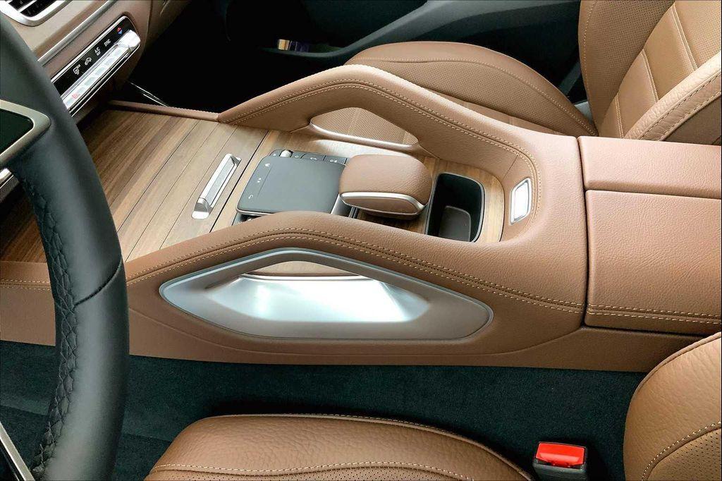 new 2026 Mercedes-Benz GLE 450 car, priced at $83,815