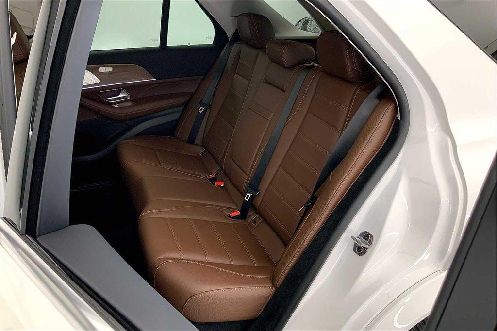 new 2026 Mercedes-Benz GLE 450 car, priced at $83,815