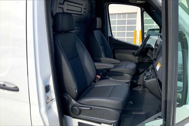 new 2025 Mercedes-Benz Sprinter 2500 car, priced at $56,461