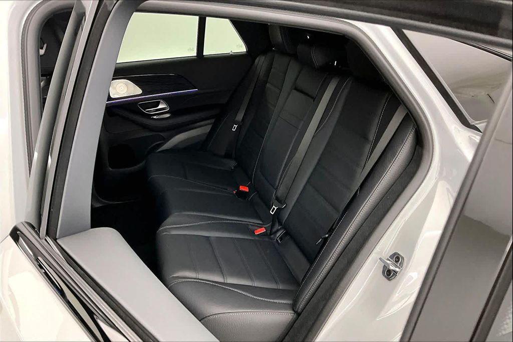 new 2026 Mercedes-Benz GLE 450 car, priced at $88,140