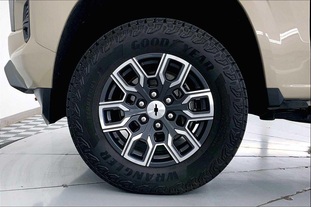 used 2024 Chevrolet Colorado car, priced at $40,351