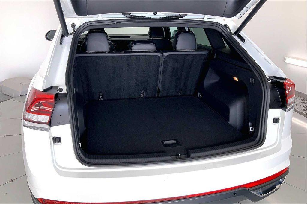 used 2021 Volkswagen Atlas Cross Sport car, priced at $18,303