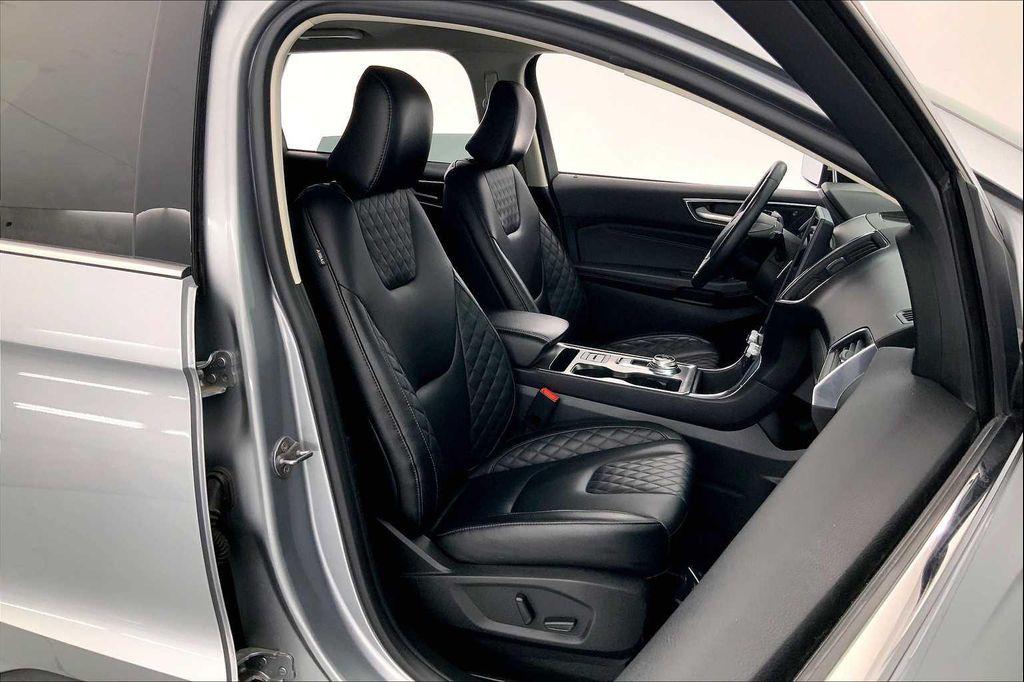 used 2024 Ford Edge car, priced at $29,141