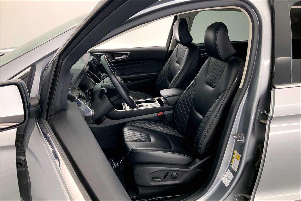 used 2024 Ford Edge car, priced at $29,141