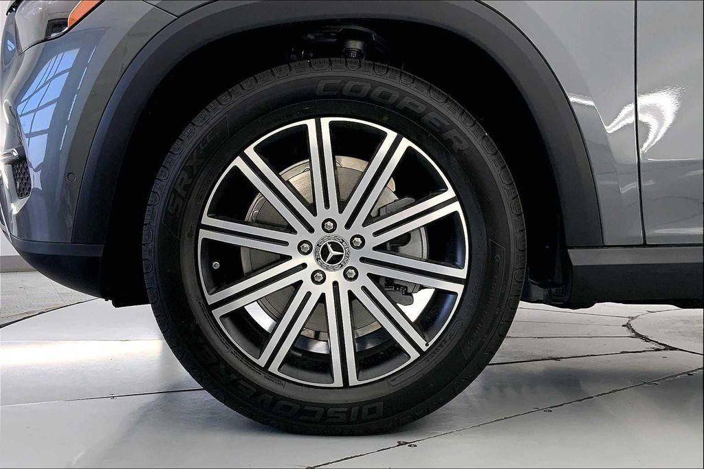 new 2025 Mercedes-Benz GLE 350 car, priced at $70,635