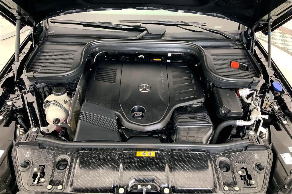 new 2025 Mercedes-Benz GLS 450 car, priced at $88,185