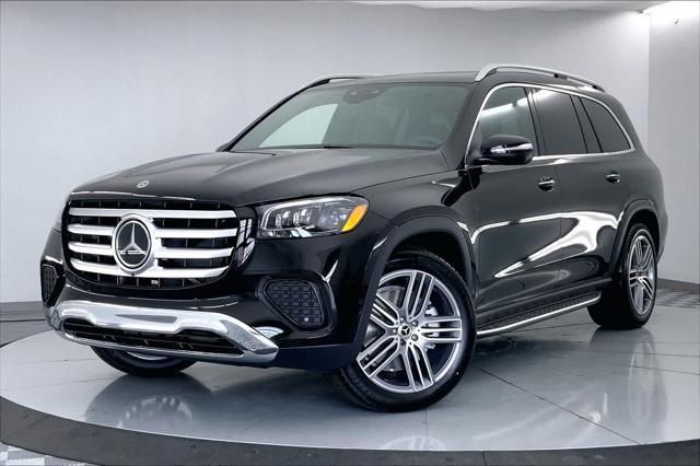 new 2025 Mercedes-Benz GLS 450 car, priced at $92,185